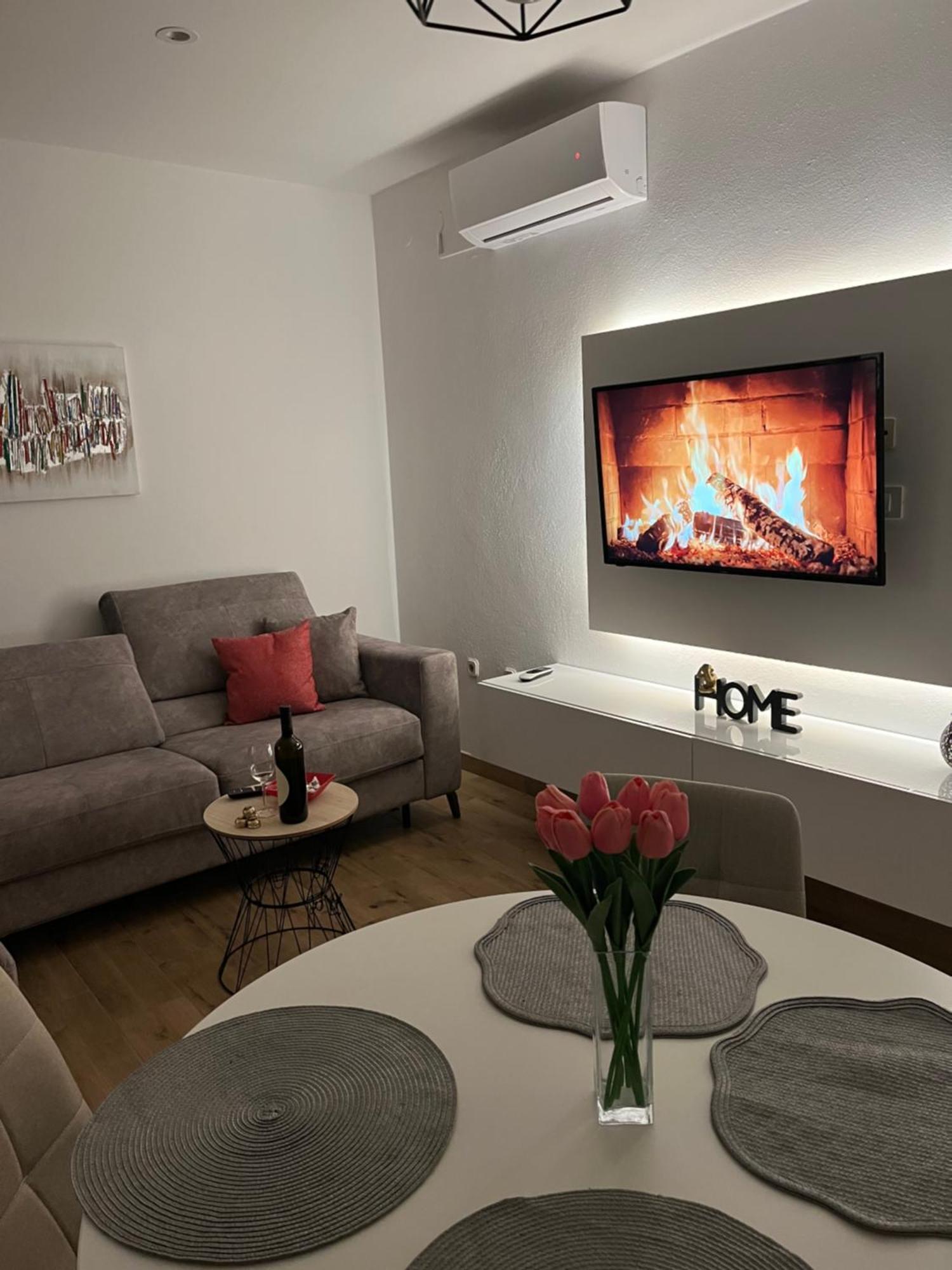 Apartmani Tomeri Starigrad Paklenica Bagian luar foto