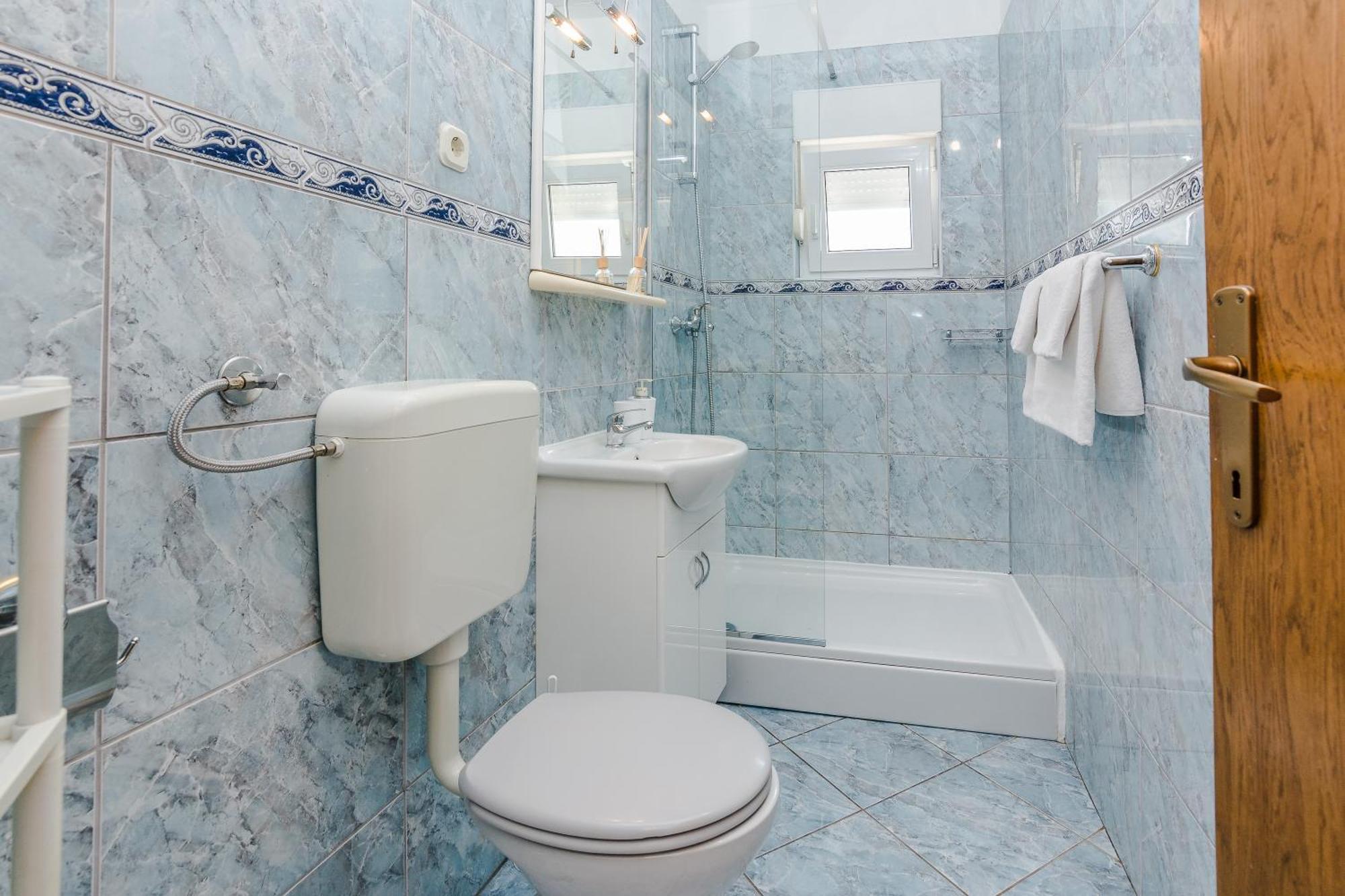 Apartmani Tomeri Starigrad Paklenica Bagian luar foto